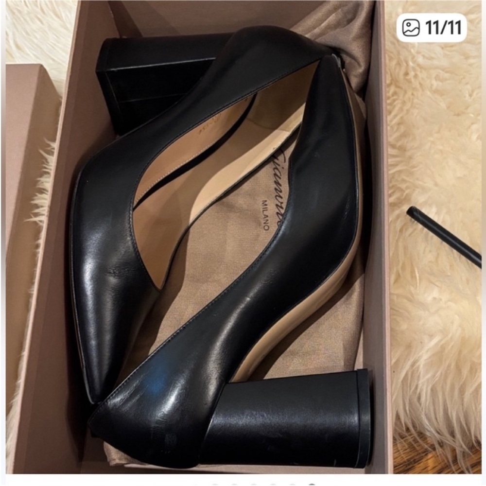 Gianvito Rossi Elegant Black Leather Block Heels Sz:37 - Picture 11 of 11